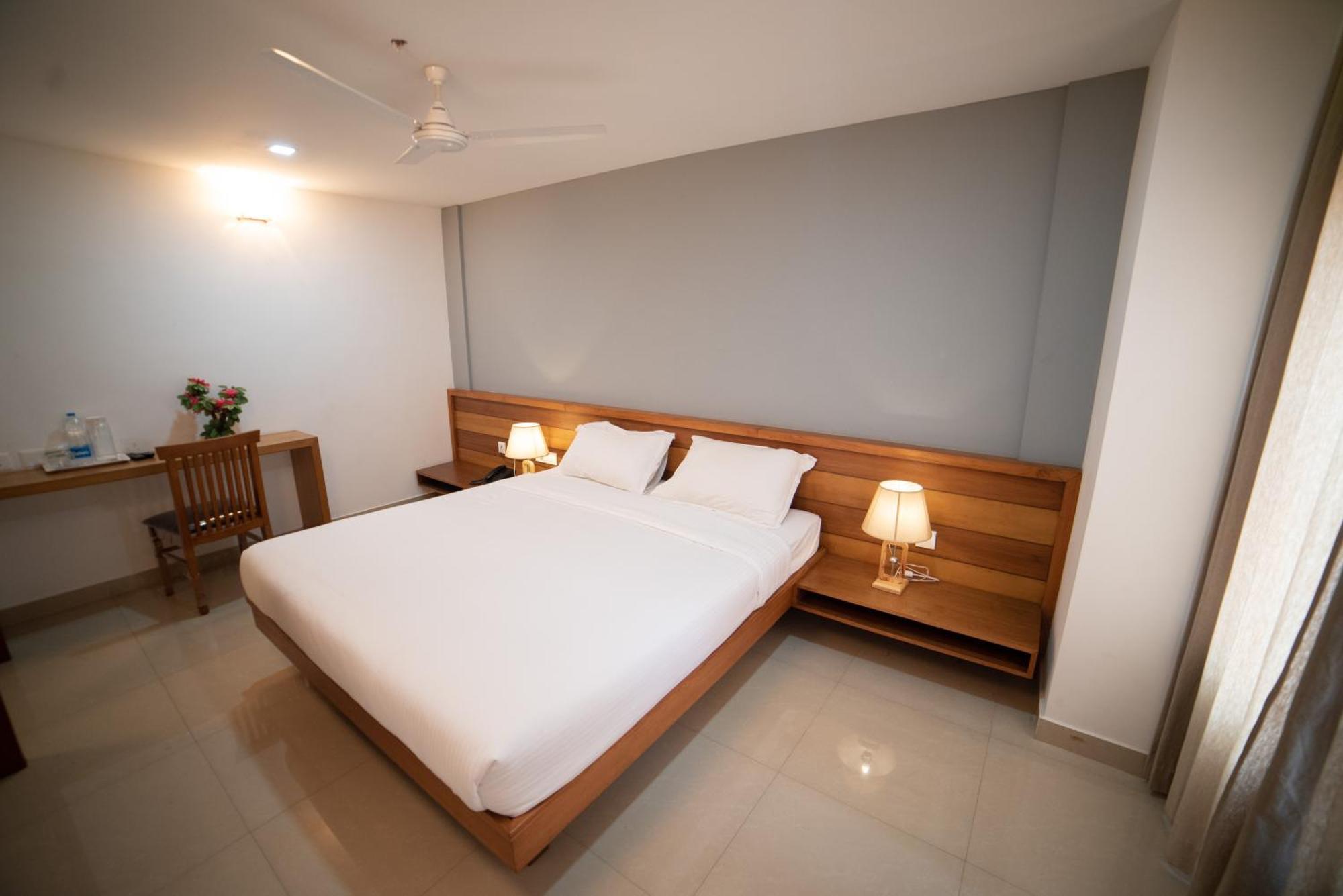 Hotel Bkm International Tellicherry Экстерьер фото